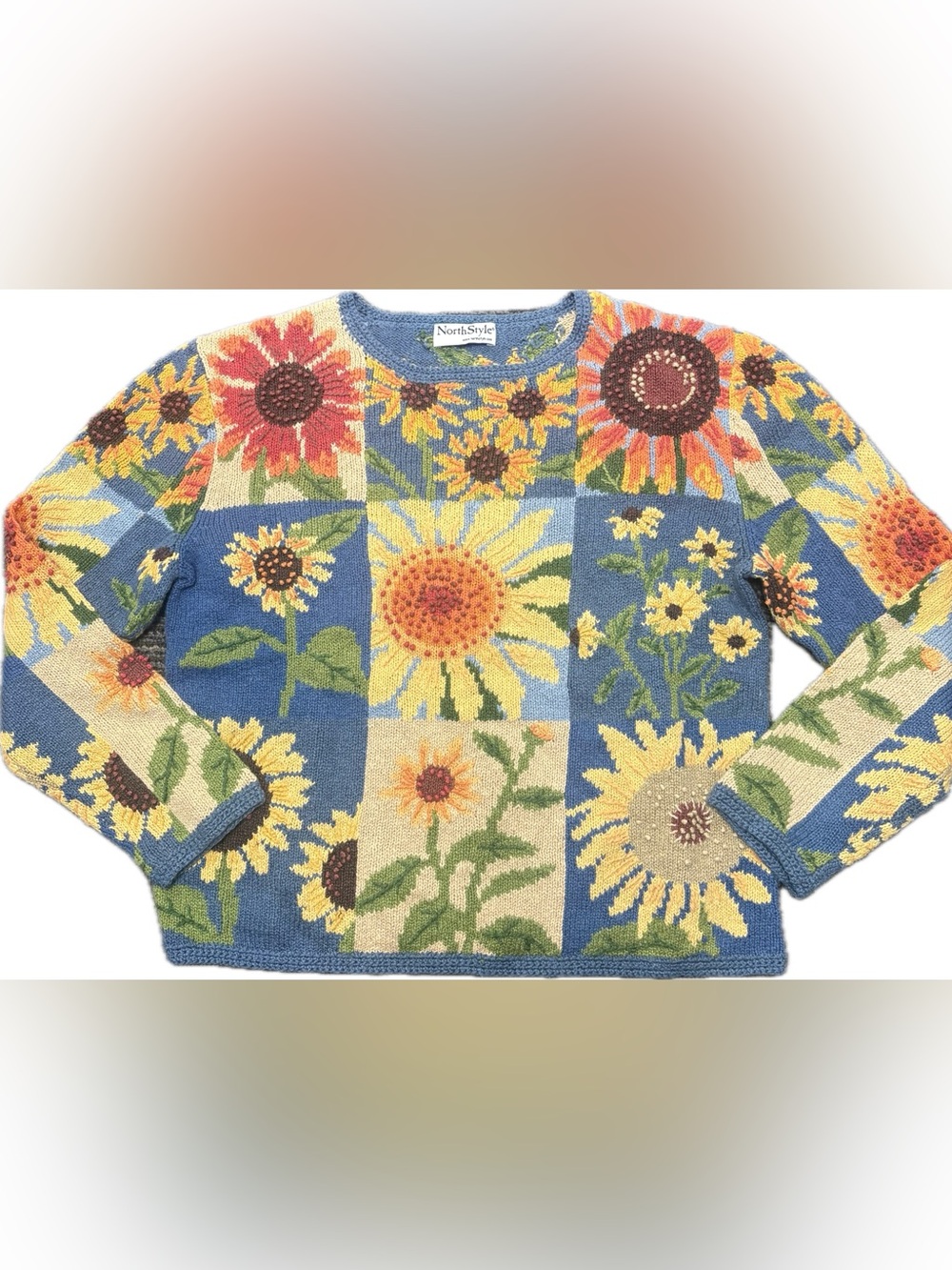 NWOT! Northern Isles Looking Sunflower Sweater by Northstyle, SMALL